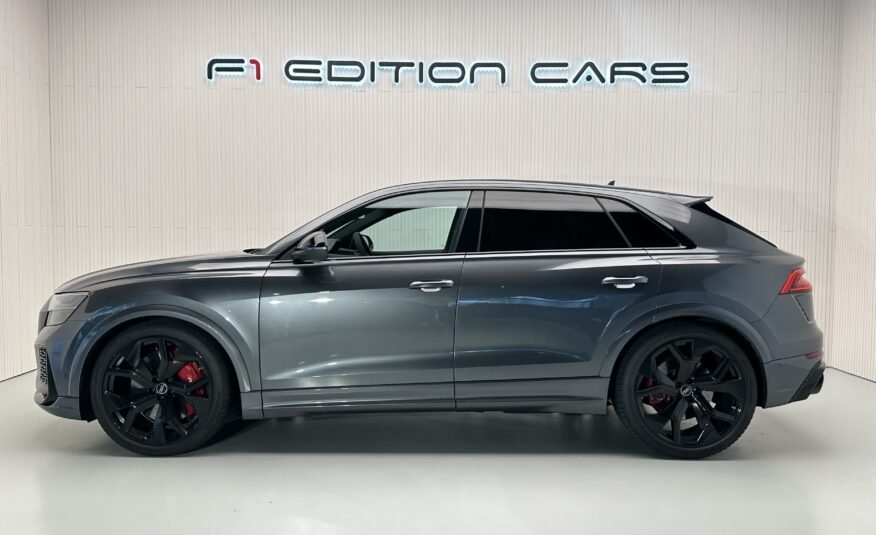 AUDI RSQ8