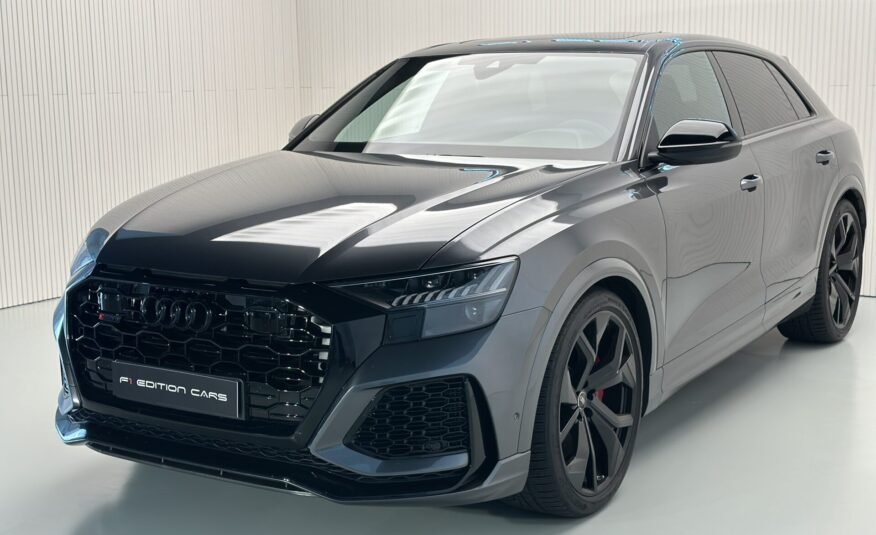 AUDI RSQ8