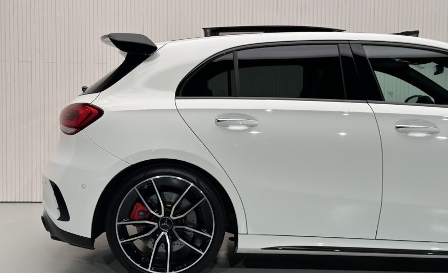 Mercedes Benz A35 AMG