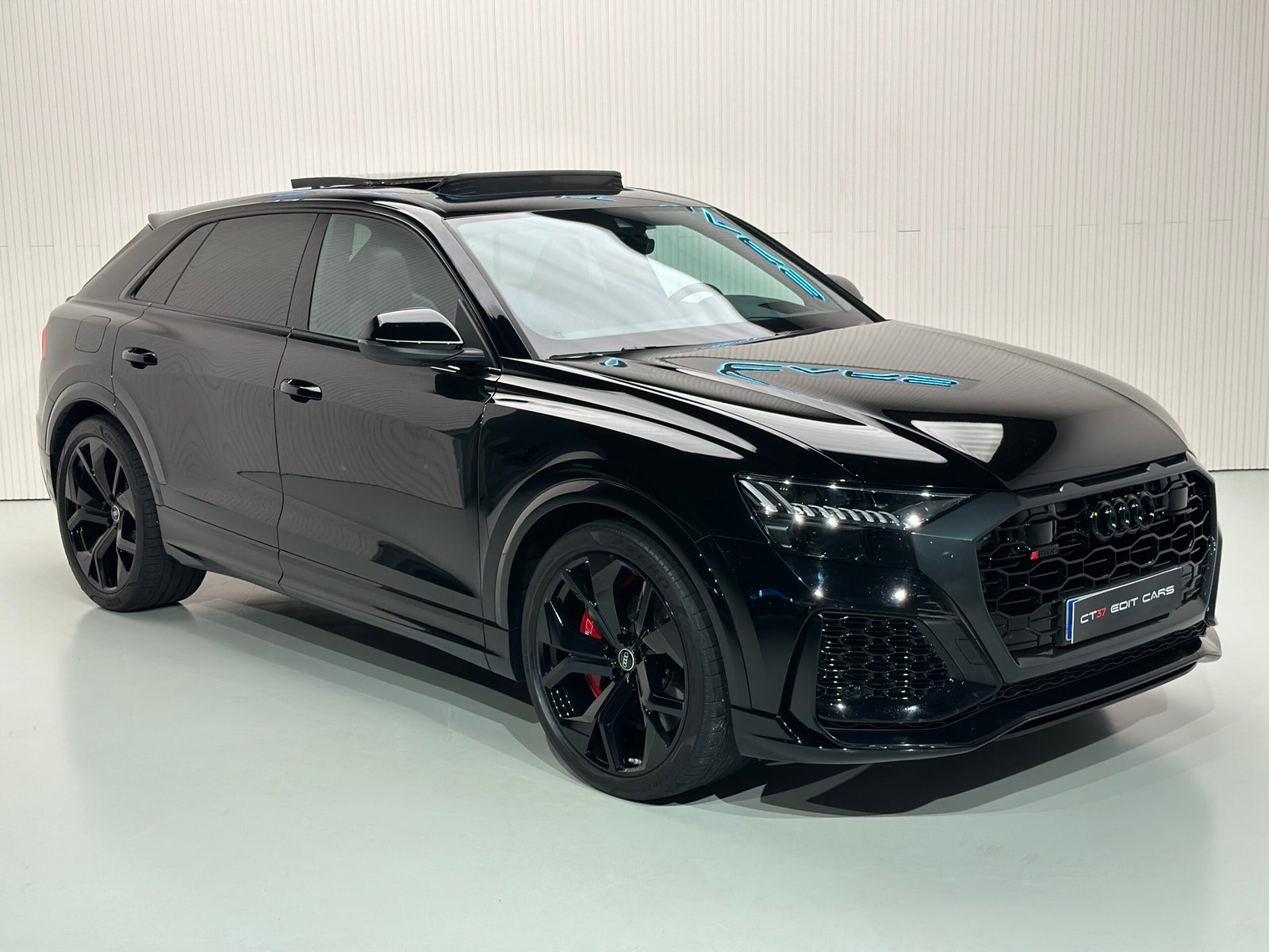 Audi RSQ8 Full Black