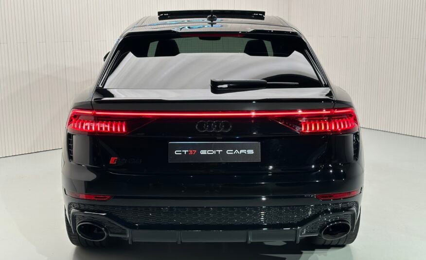 Audi RSQ8 Full Black