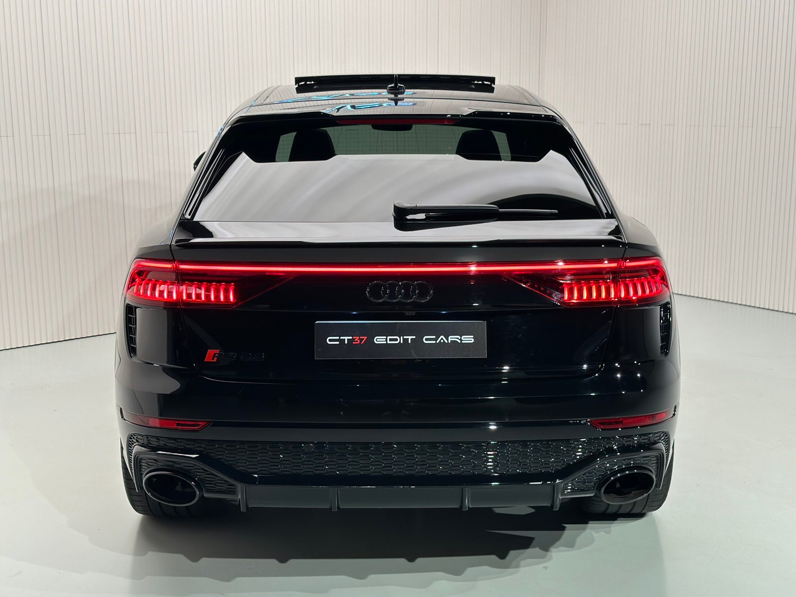 Audi RSQ8 Full Black