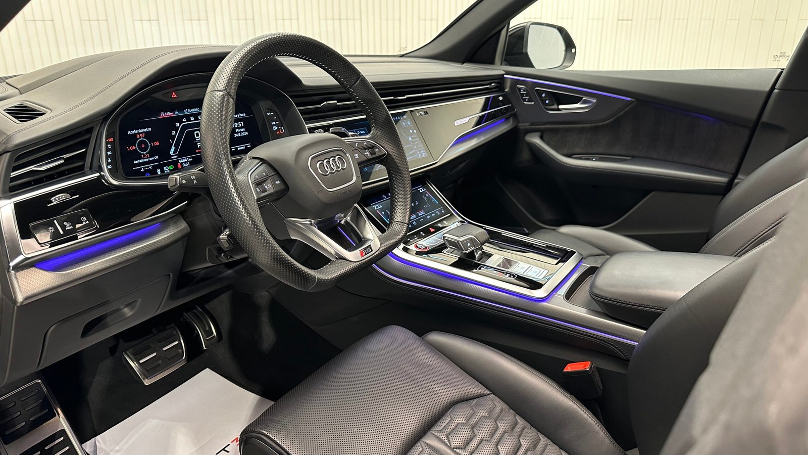 Audi RSQ8 Full Black