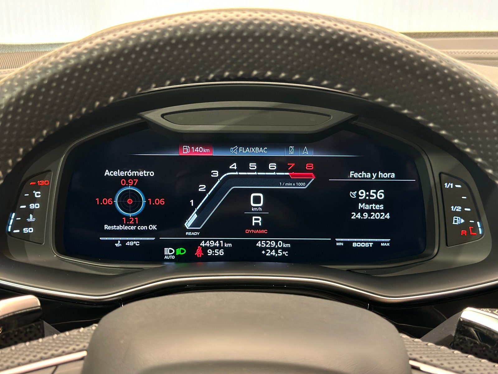 Audi RSQ8 Full Black