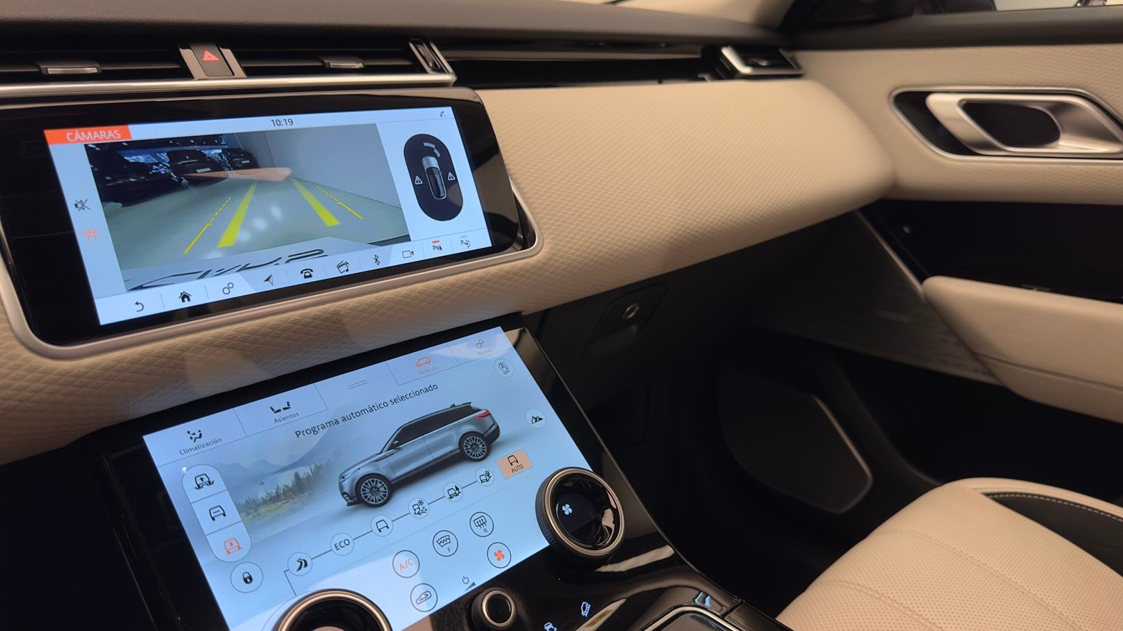 Range Rover Velar D300 SE