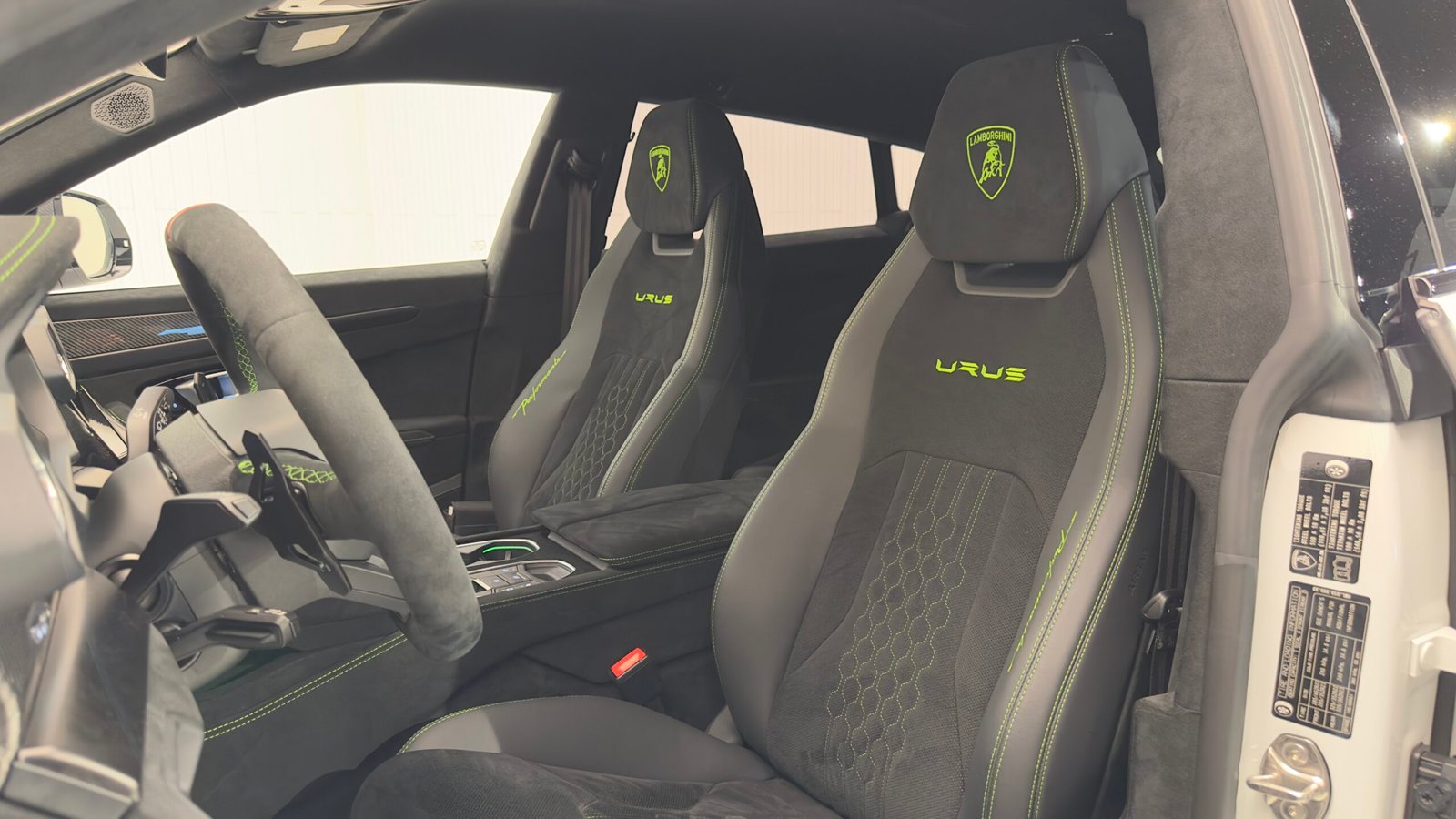 Lamborghini Urus Performante 60 Aniversario