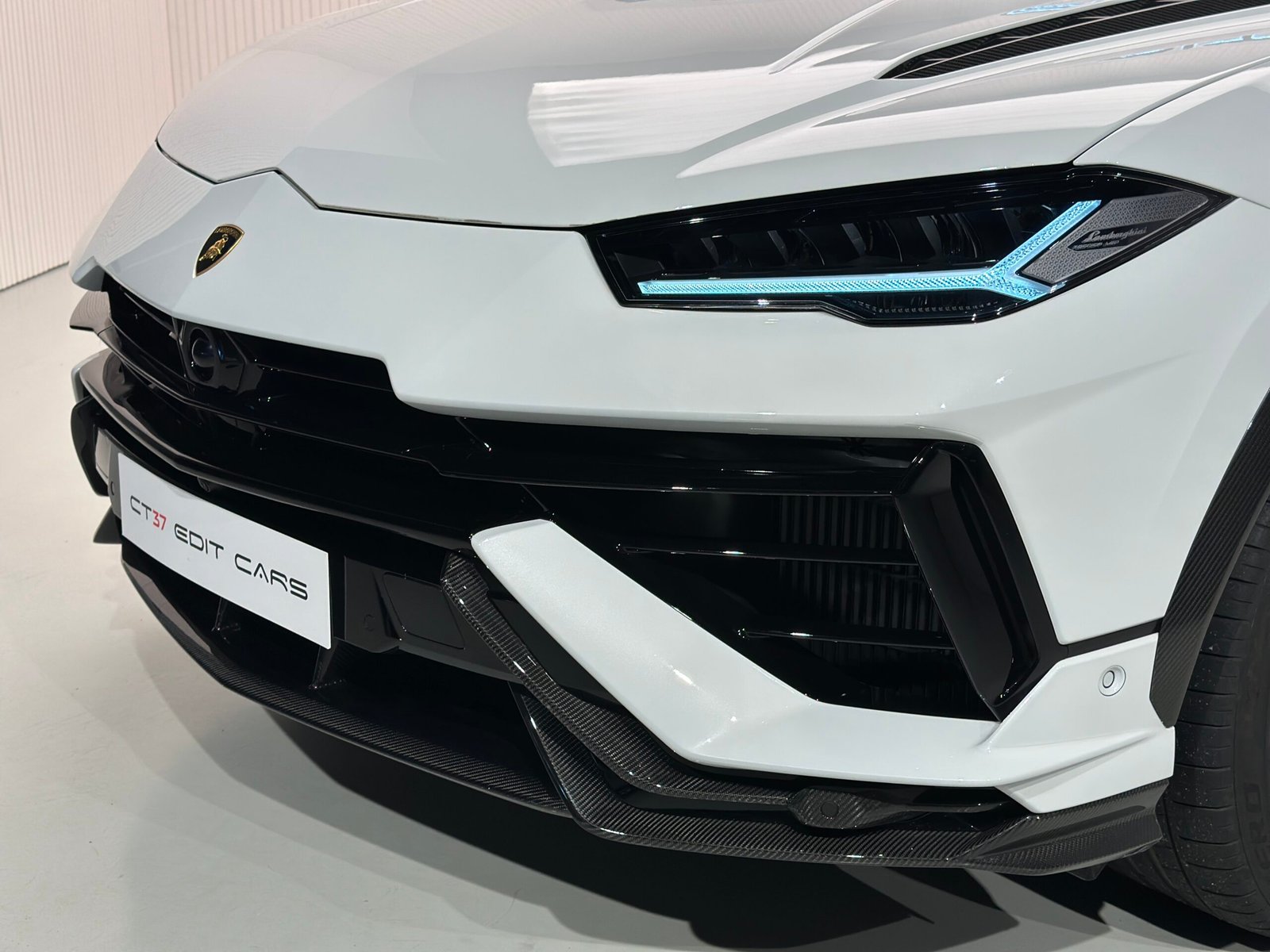 Lamborghini Urus Performante 60 Aniversario