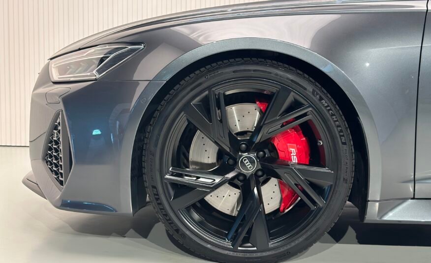AUDI RS6 Avant Daytona