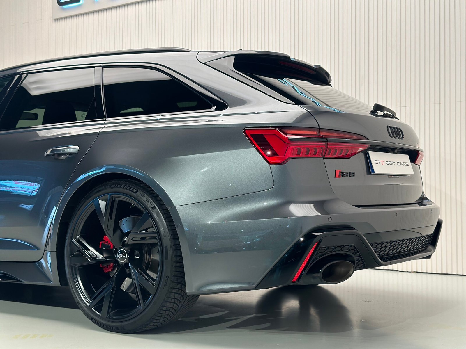 AUDI RS6 Avant Daytona