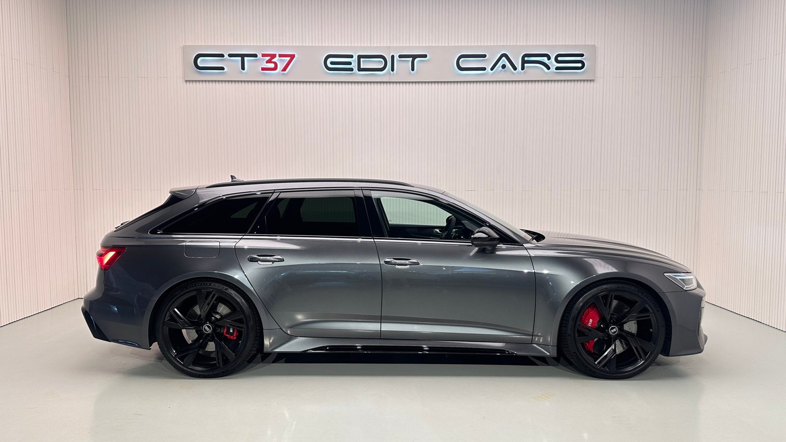 AUDI RS6 Avant Daytona