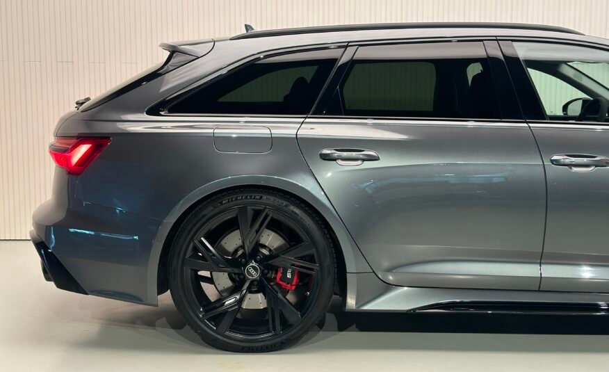 AUDI RS6 Avant Daytona
