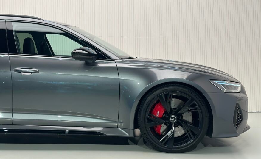 AUDI RS6 Avant Daytona