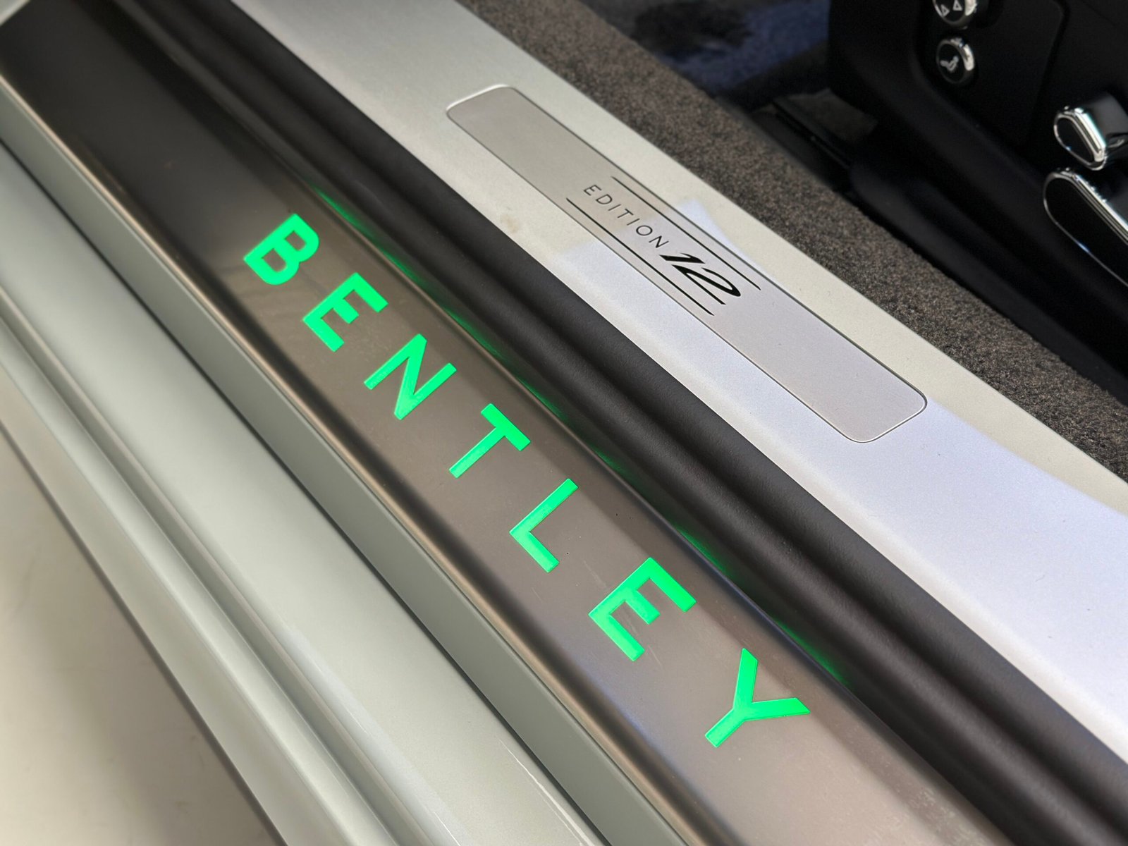 Bentley Continental GTC Speed Edition V12