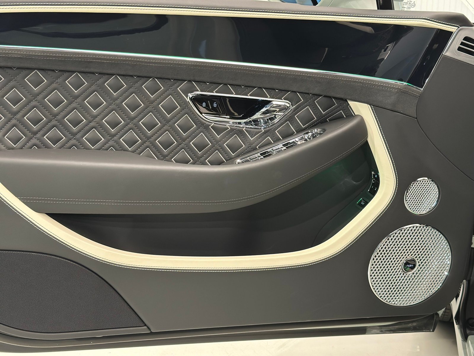 Bentley Continental GTC Speed Edition V12