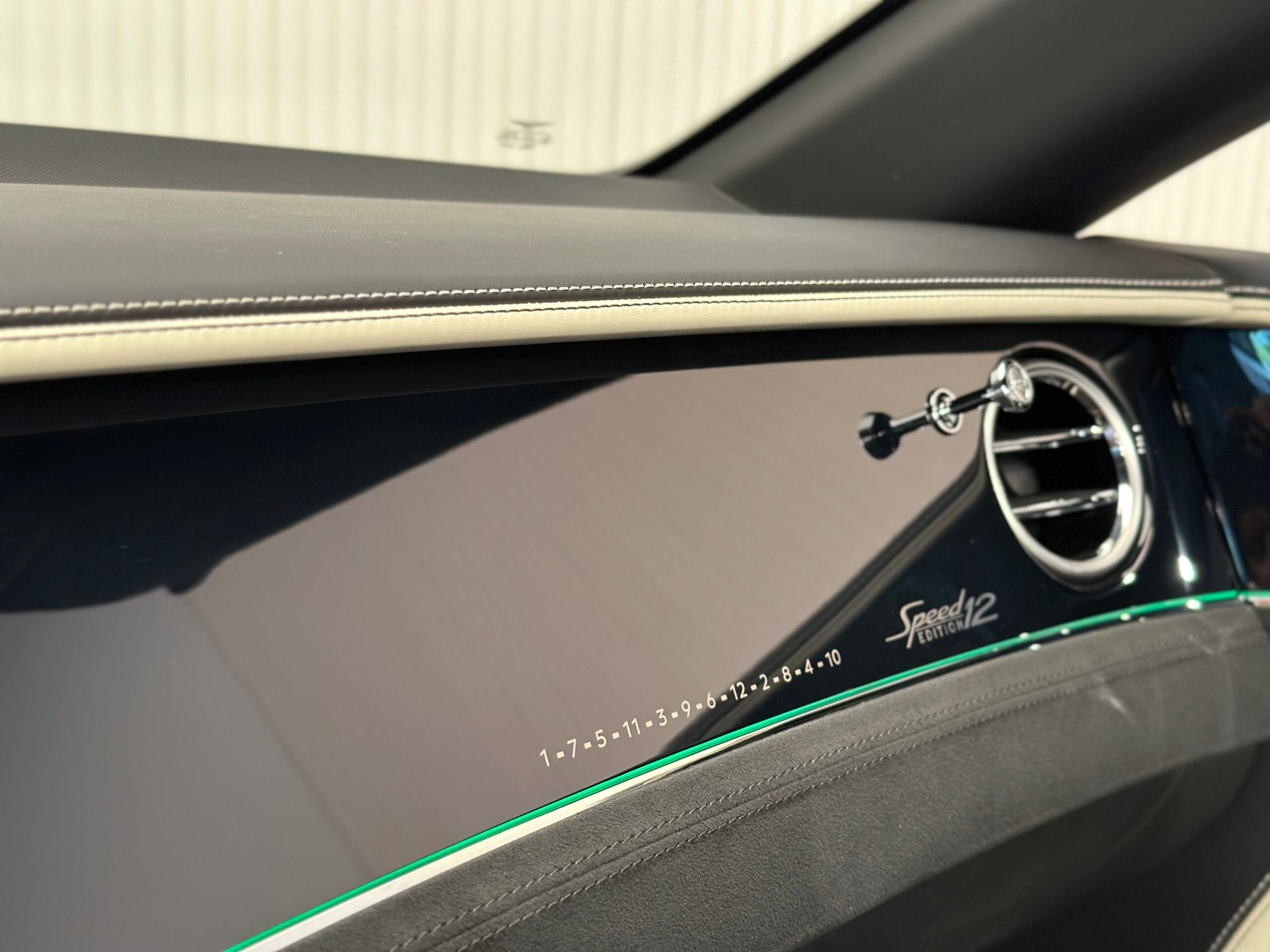 Bentley Continental GTC Speed Edition V12