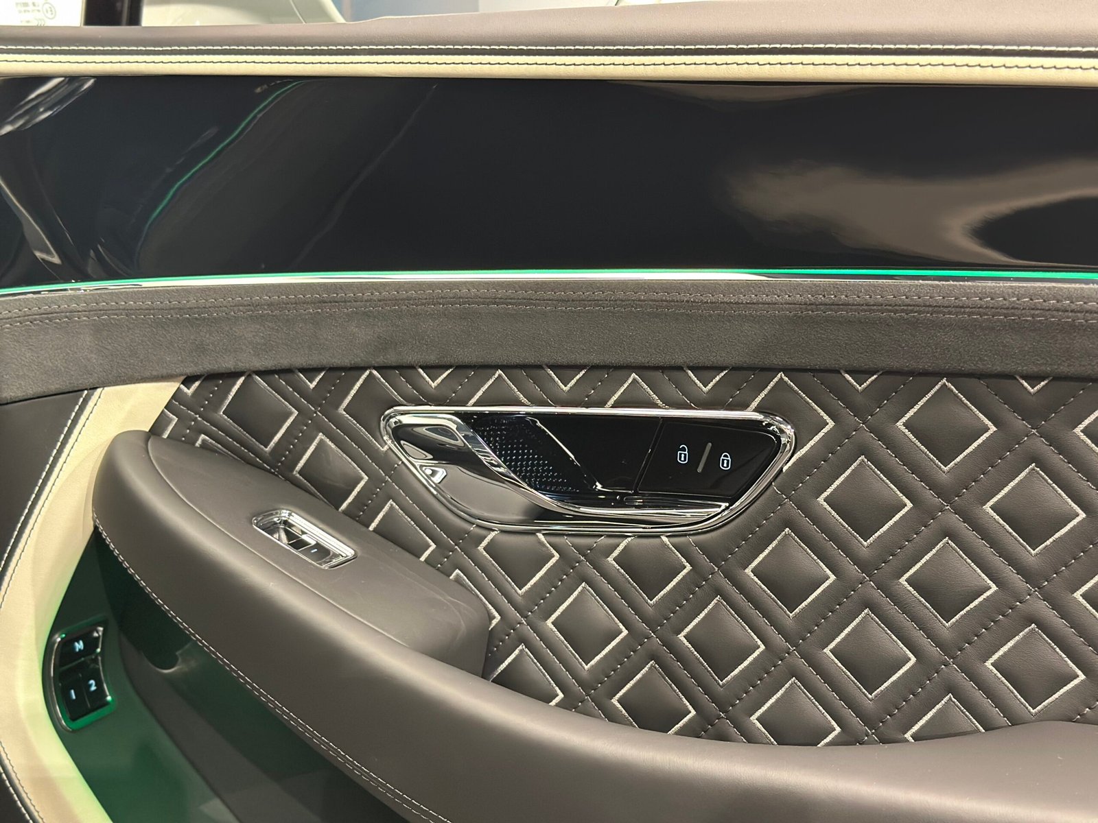 Bentley Continental GTC Speed Edition V12