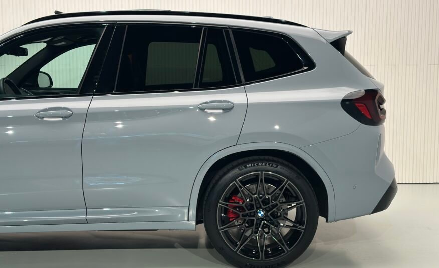 BMW X3M Competition