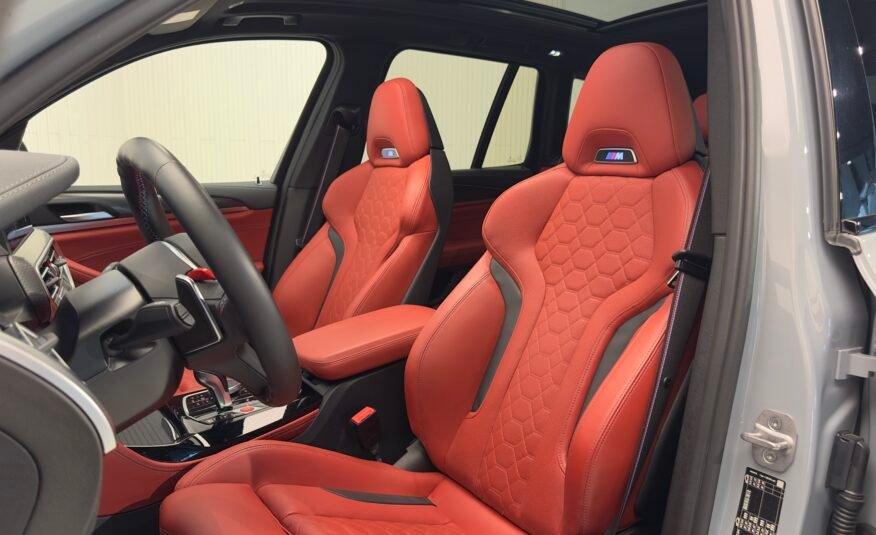 BMW X3M Competition