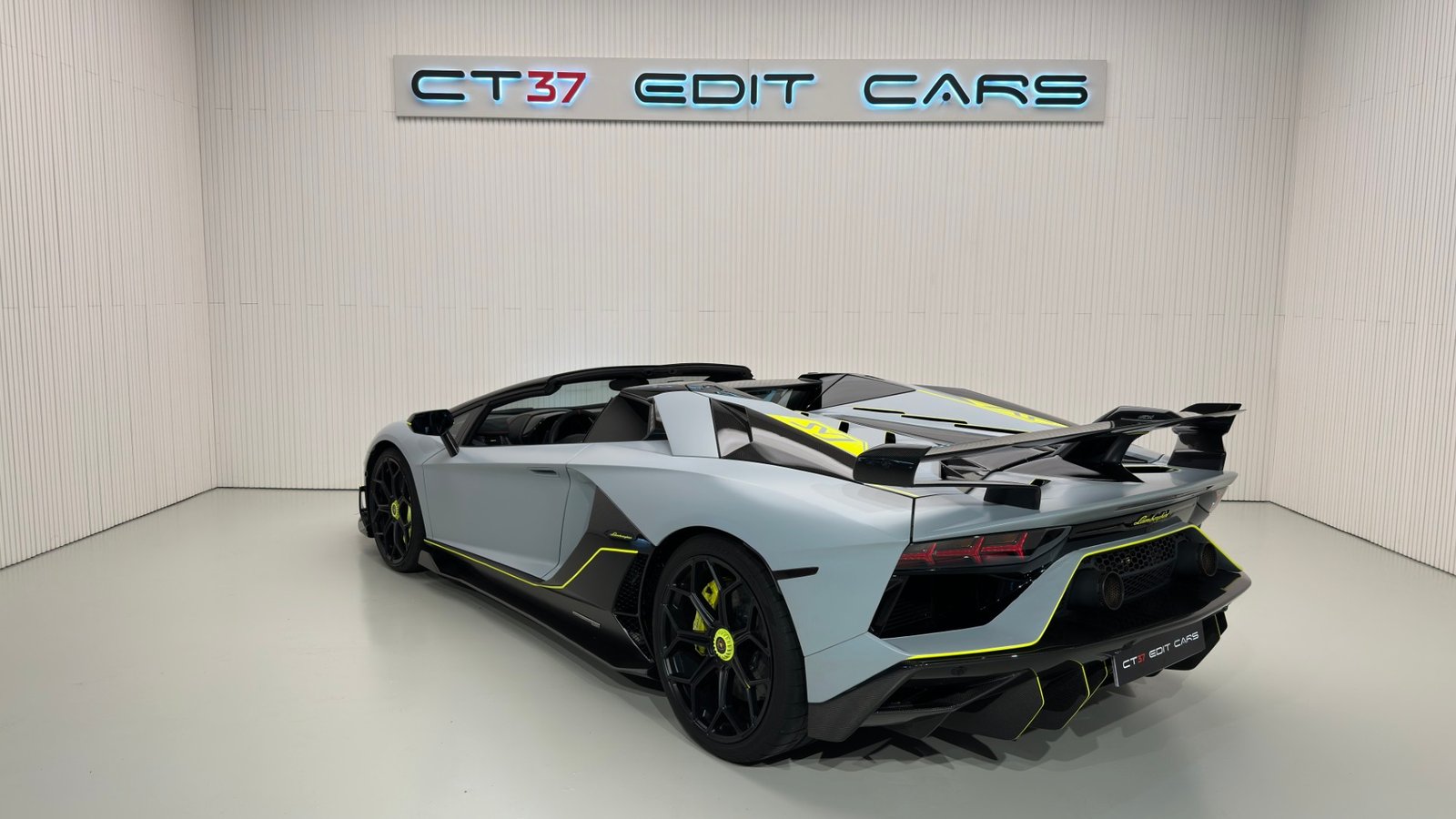 Lamborghini Aventator SVJ Roadster