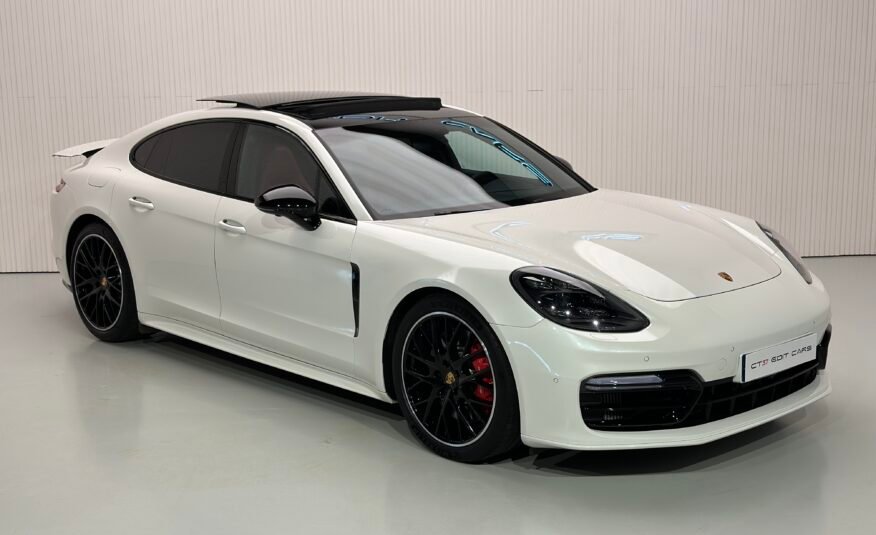 Porsche Panamera Turbo