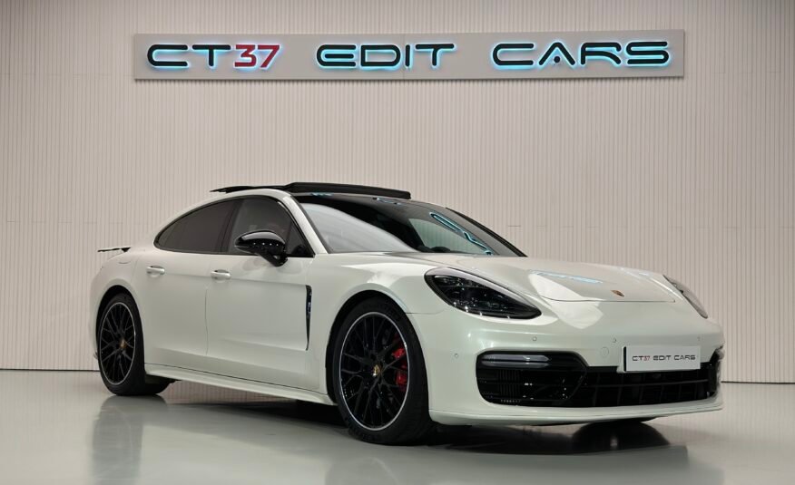 PORSCHE PANAMERA TURBO