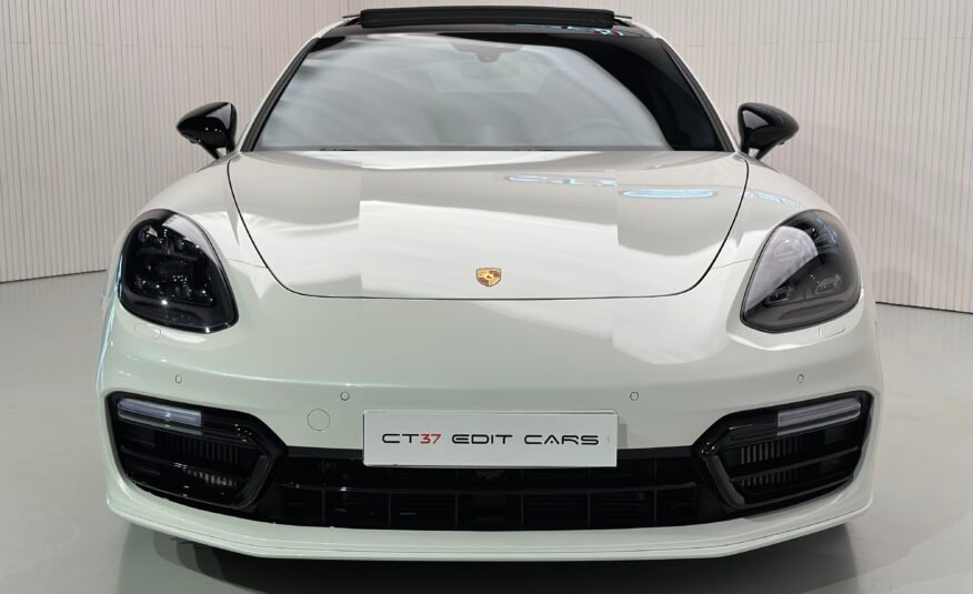 Porsche Panamera Turbo