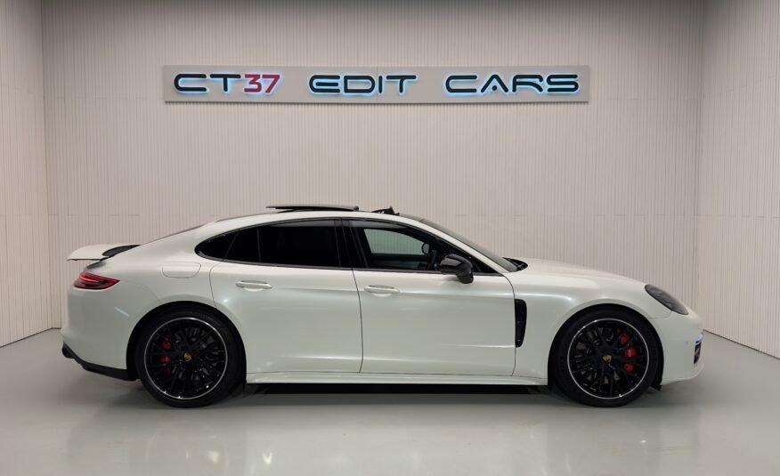Porsche Panamera Turbo