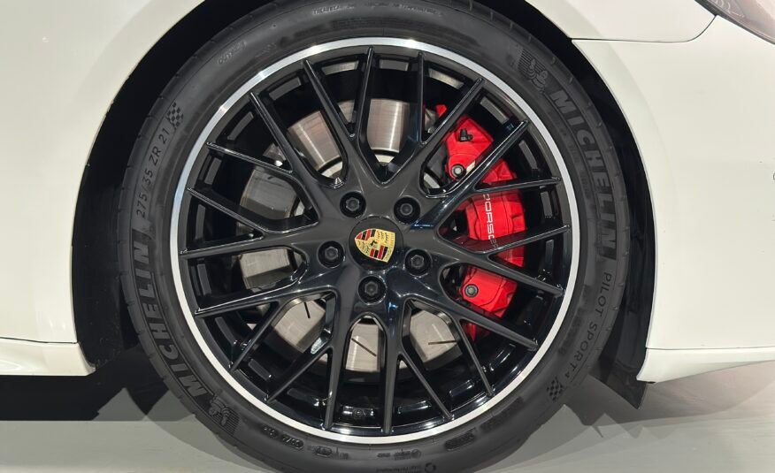 Porsche Panamera Turbo