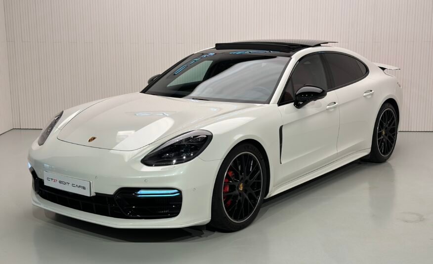 Porsche Panamera Turbo