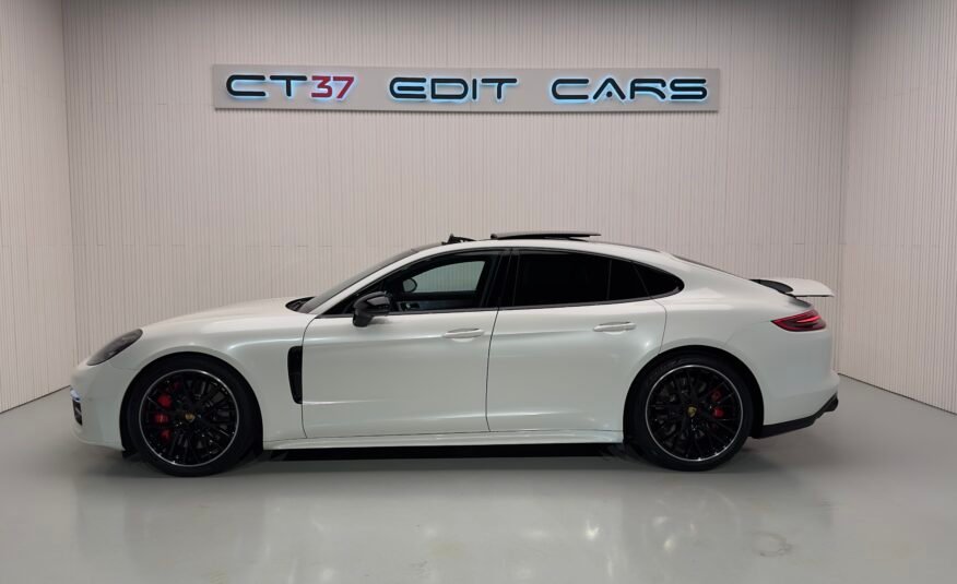 Porsche Panamera Turbo