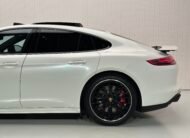 Porsche Panamera Turbo