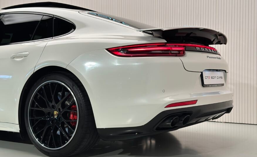 Porsche Panamera Turbo