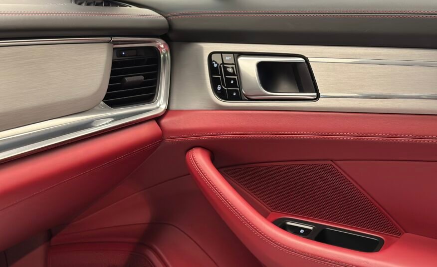 Porsche Panamera Turbo