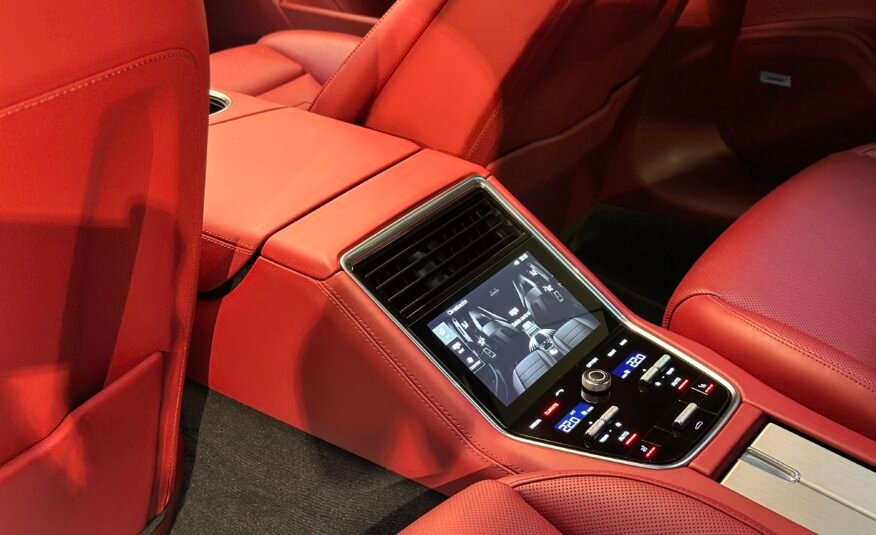 Porsche Panamera Turbo