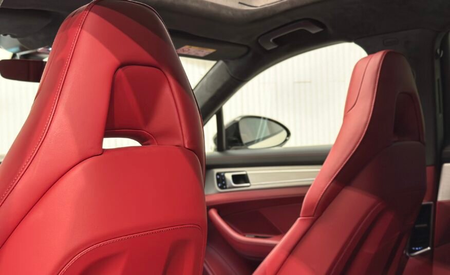 Porsche Panamera Turbo