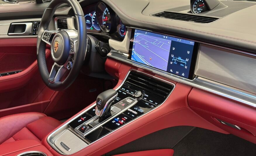 Porsche Panamera Turbo