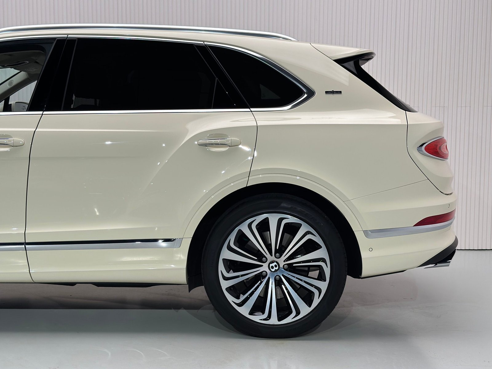 Bentley Bentayga V8 First Edition