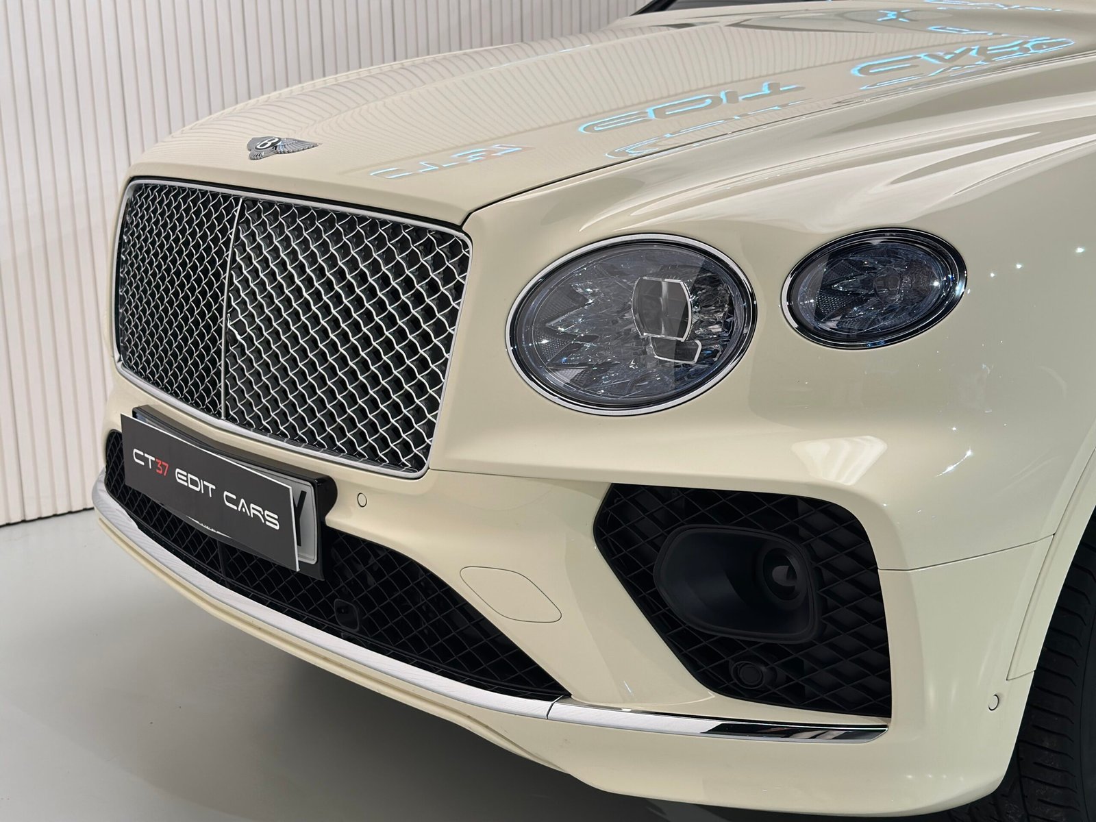 Bentley Bentayga V8 First Edition