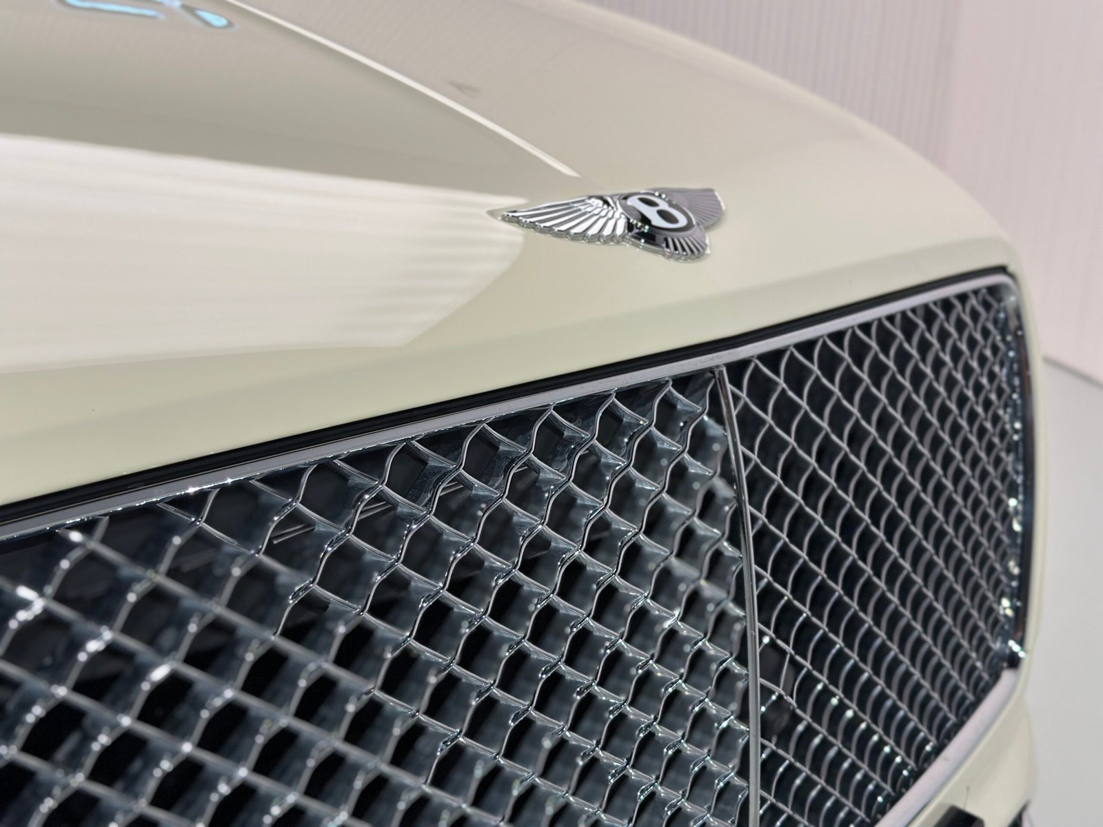 Bentley Bentayga V8 First Edition