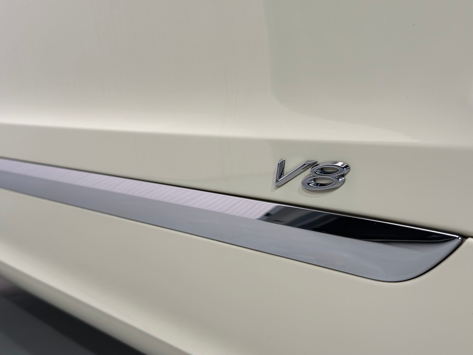 Bentley Bentayga V8 First Edition