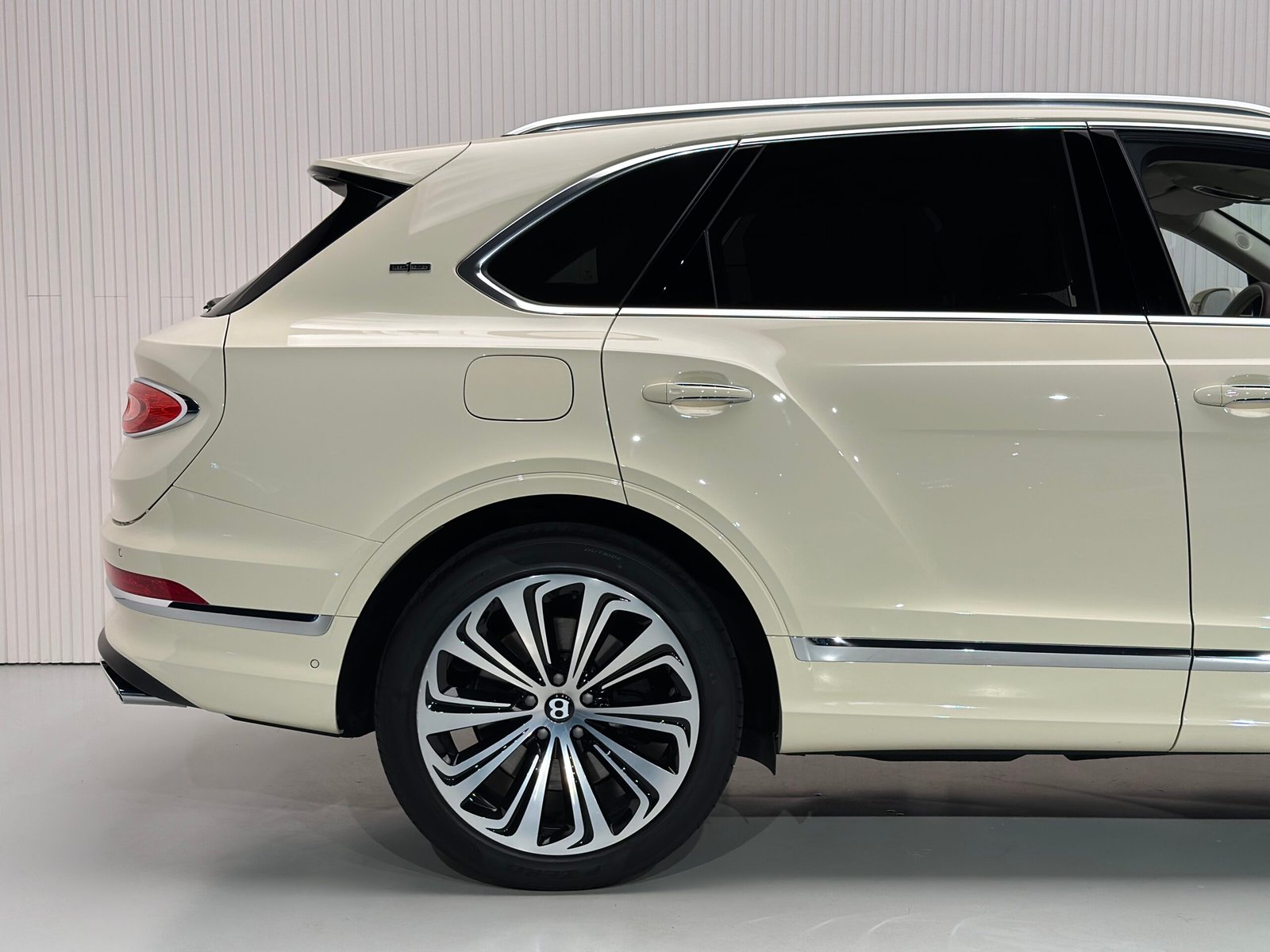 Bentley Bentayga V8 First Edition