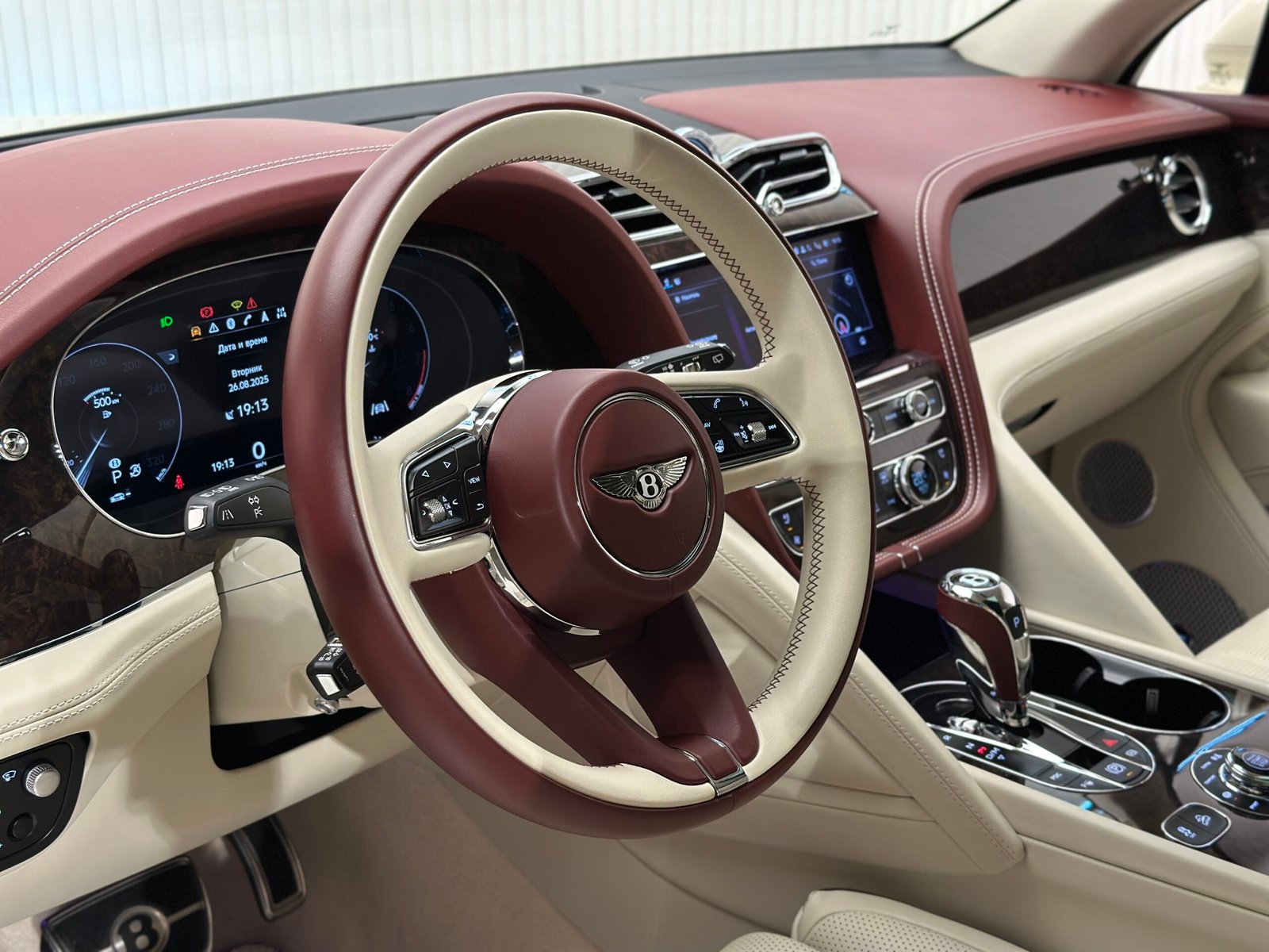 Bentley Bentayga V8 First Edition