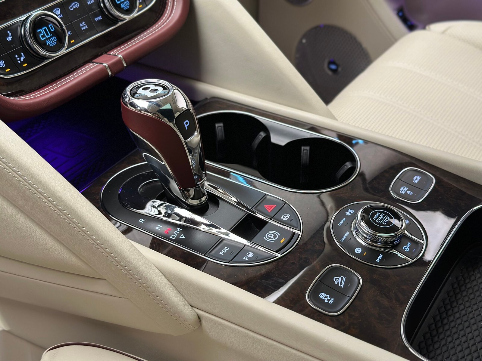 Bentley Bentayga V8 First Edition