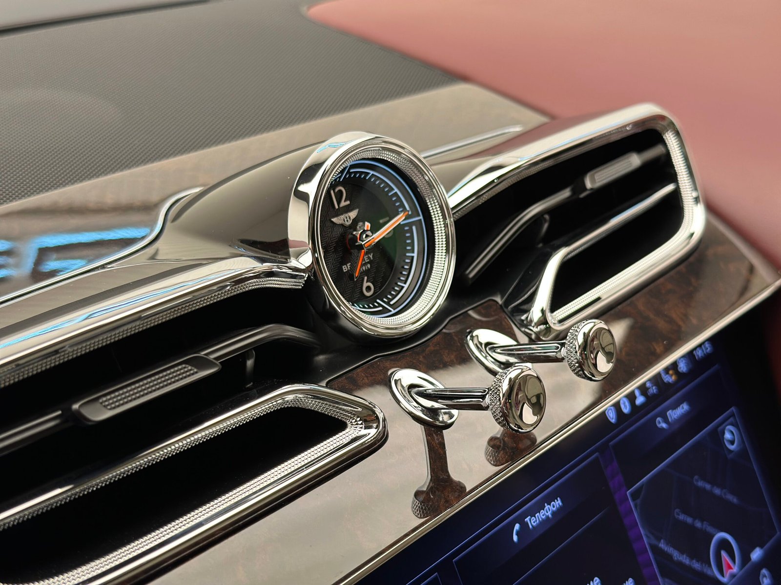 Bentley Bentayga V8 First Edition