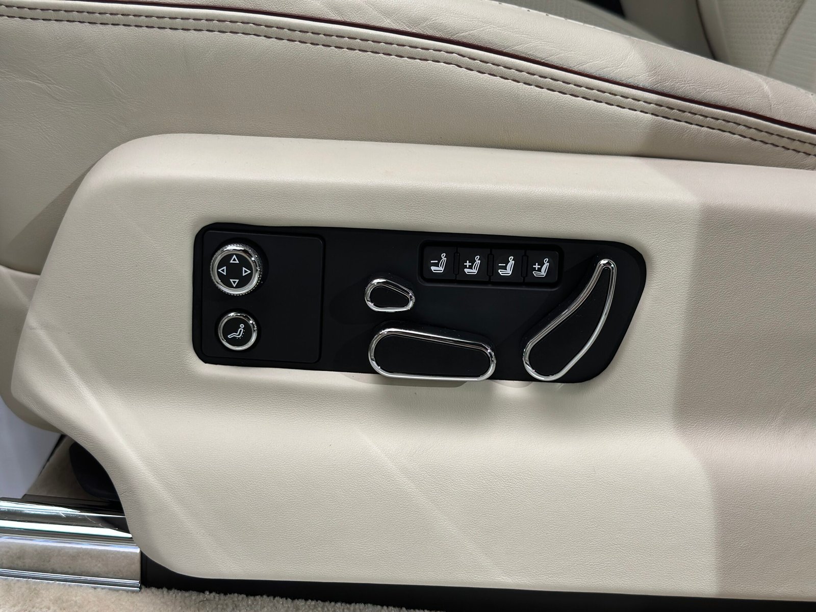 Bentley Bentayga V8 First Edition