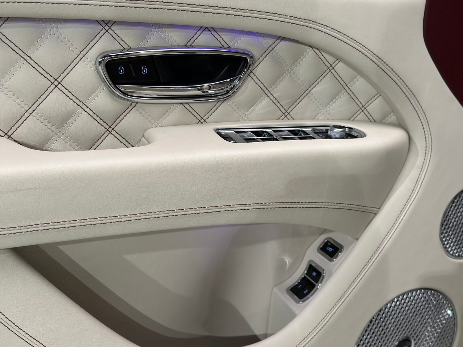 Bentley Bentayga V8 First Edition