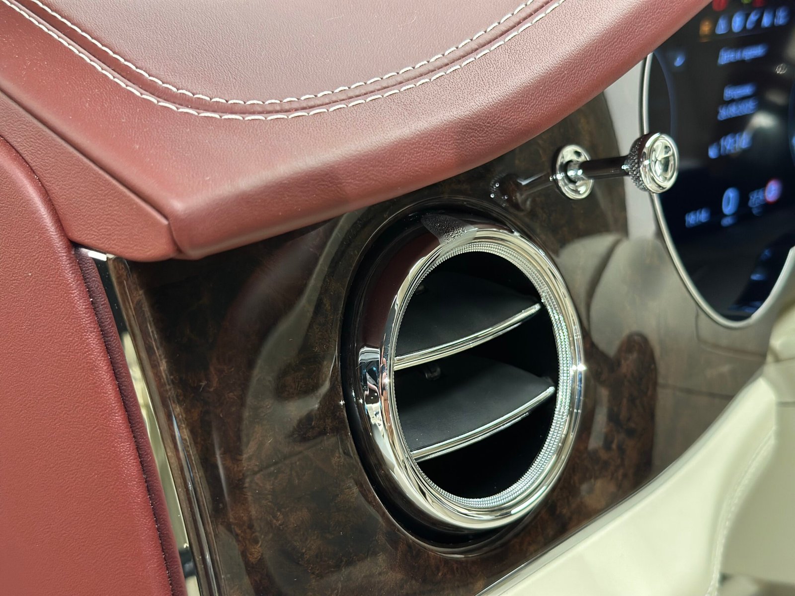 Bentley Bentayga V8 First Edition