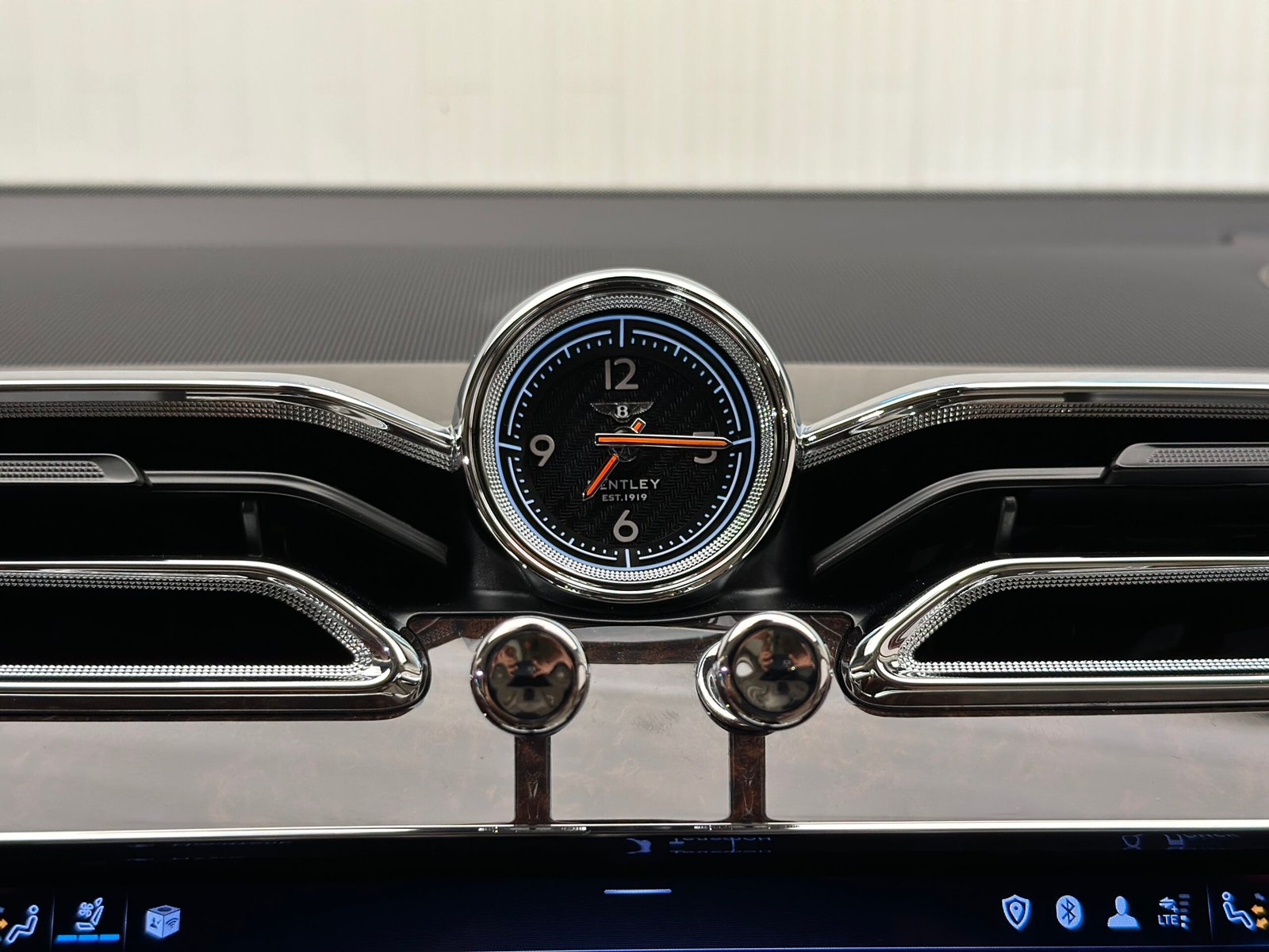 Bentley Bentayga V8 First Edition