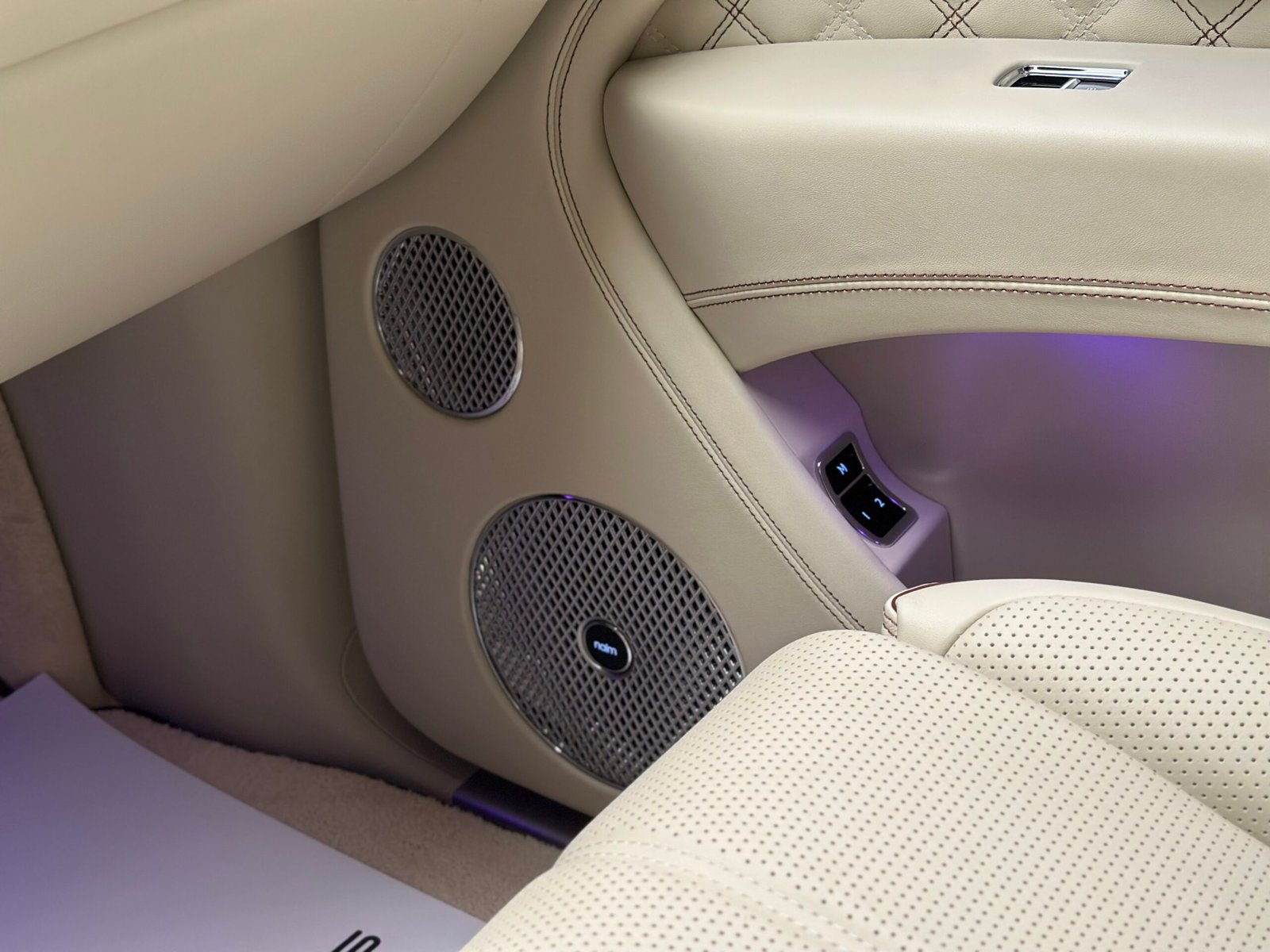 Bentley Bentayga V8 First Edition