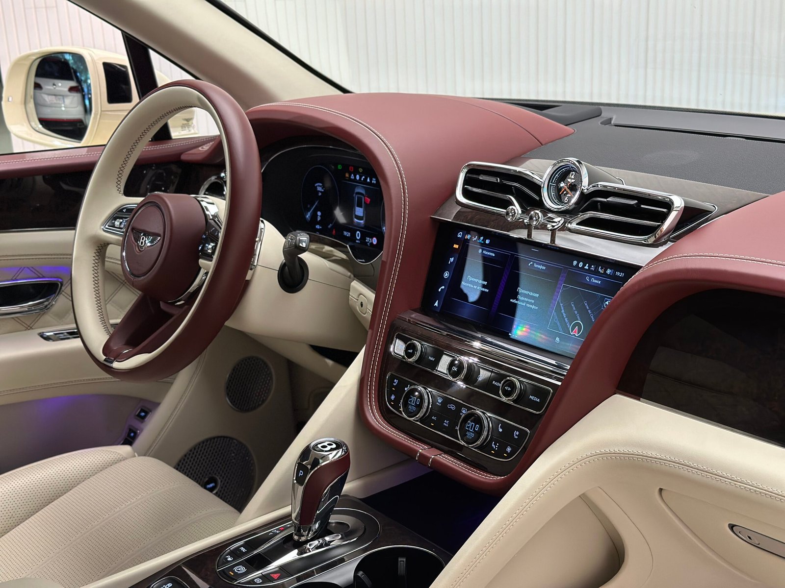 Bentley Bentayga V8 First Edition